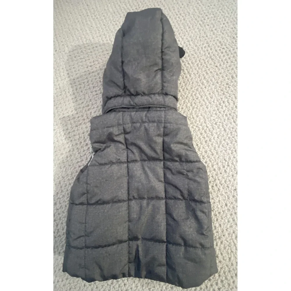 Disney Mickey Mouse H&M Infant Puffer Vest removable‎ Hood With Ears. 4-6 Months